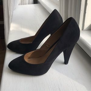 FOREVER 21 | Faux suede black heels